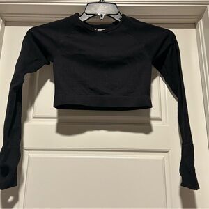 Black Long Sleeve Crop Top